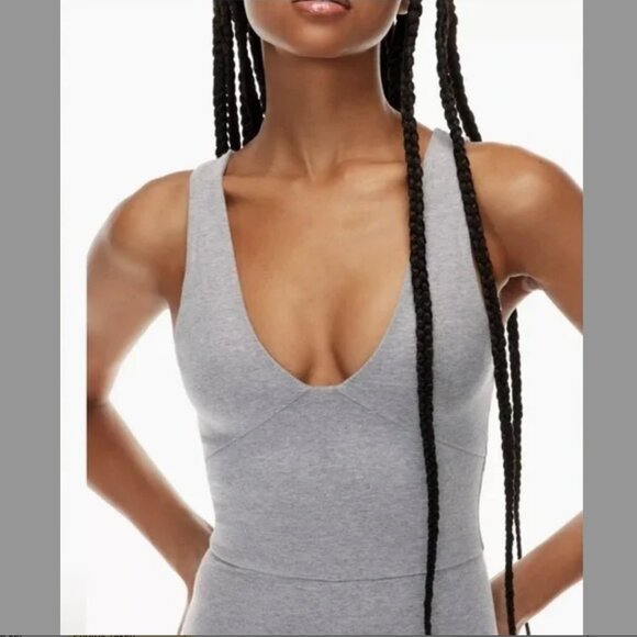 Aritzia The Group by Babaton Organic Soft Contour V-Neck Jumpsuit - Picture 2 of 10